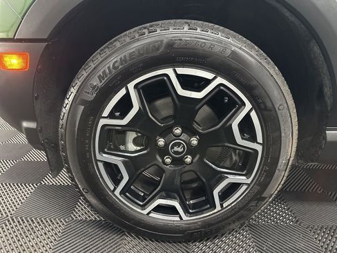 Used 2025 Ford Bronco Sport Outer Banks image 36