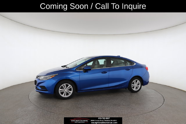 Used 2018 Chevrolet Cruze LT w/ Convenience Package FWD image 4