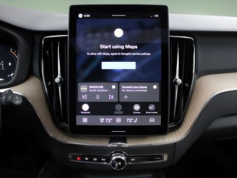 New 2026 Volvo XC60 B5 Core w/ Protection Package Premier image 35