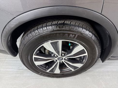 Used 2023 Nissan Murano SV FWD image 10