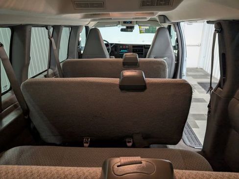 Used 2025 Chevrolet Express 3500 LT w/ LT Preferred Equipment Group RWD image 19