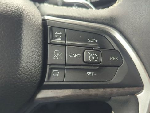 Used 2024 Jeep Grand Cherokee Limited 4xe image 14