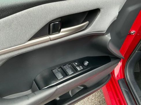 Used 2025 Toyota Camry LE image 14