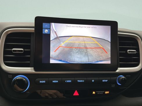 Certified 2023 Hyundai Venue SEL FWD image 25