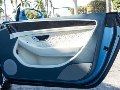 Used 2022 Bentley Continental GT image 26