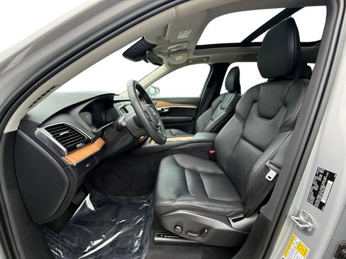 Used 2023 Volvo XC90 B6 Plus w/ Protection Package Premier AWD/4WD image 9