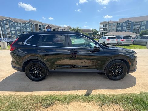 Certified 2025 Honda CR-V Sport image 9