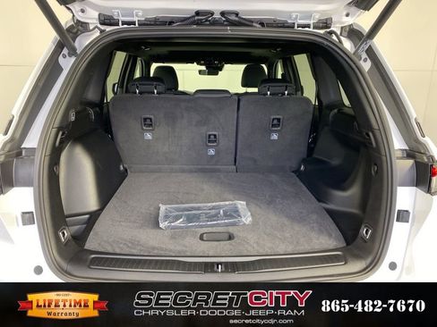 New 2026 Jeep Grand Cherokee Laredo X image 31