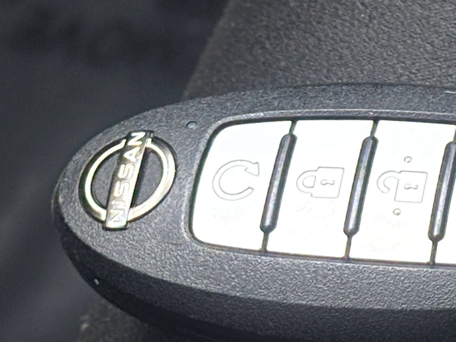 Used 2025 Nissan Altima 2.5 SV FWD image 25