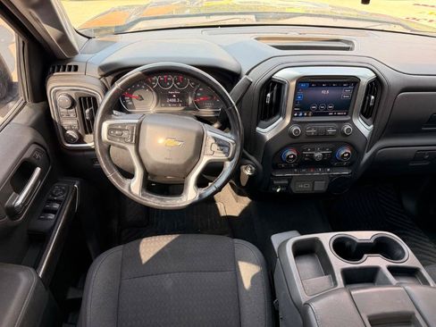 Used 2019 Chevrolet Silverado 1500 LT w/ All-Star Edition AWD/4WD image 4