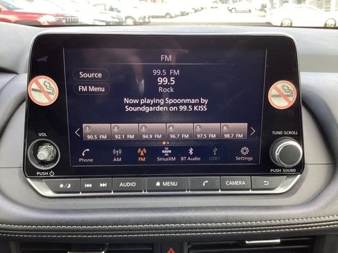 Used 2024 Nissan Rogue SV image 21