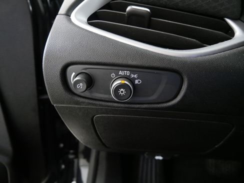 Used 2023 Chevrolet Malibu LT FWD image 26