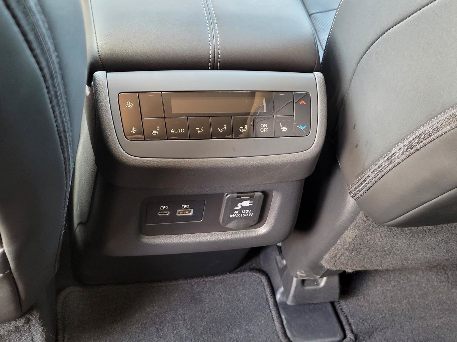 Used 2025 Nissan Pathfinder Platinum w/ Cargo Package FWD image 25