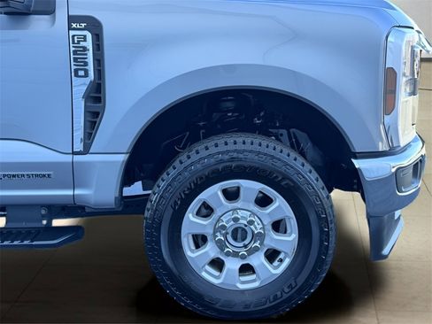 Used 2024 Ford F250 XLT w/ FX4 Off-Road Package image 41