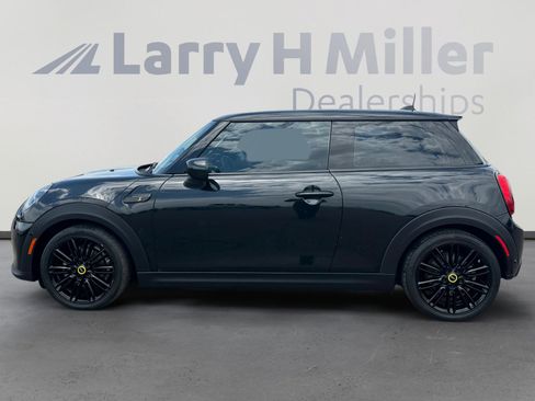 Used 2023 MINI Cooper SE FWD image 2