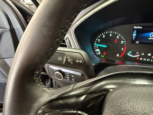 Used 2022 Ford Escape SE w/ Cold Weather Package image 15