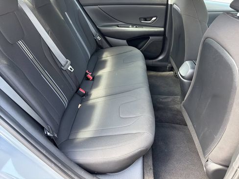 Used 2023 Hyundai Elantra SEL w/ Convenience Package FWD image 15
