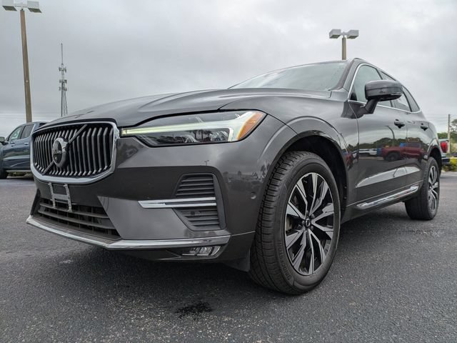 Used 2023 Volvo XC60 B5 Plus FWD image 8