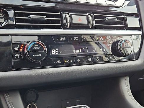 Certified 2025 Nissan Pathfinder Platinum w/ Cargo Package image 20