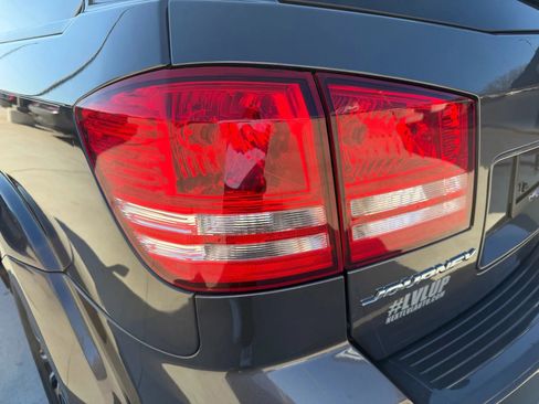 Used 2017 Dodge Journey SE w/ Flexible Seating Group image 69