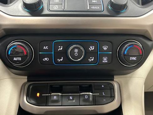 Used 2020 GMC Acadia Denali image 25