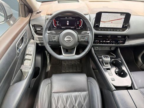 Used 2023 Nissan Rogue Platinum w/ Platinum Premium Package FWD image 28