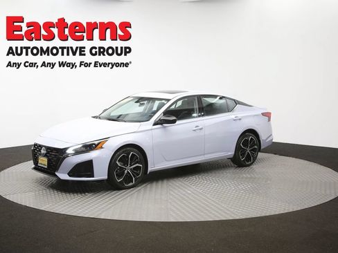 Used 2023 Nissan Altima 2.5 SR w/ SR Premium Package AWD/4WD image 57