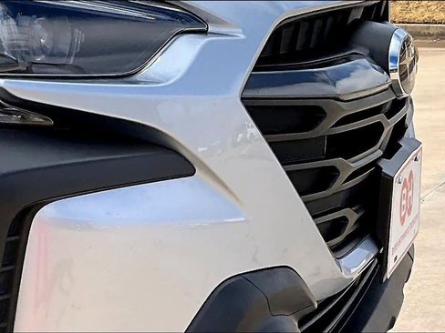 Used 2023 Subaru Outback Premium image 29