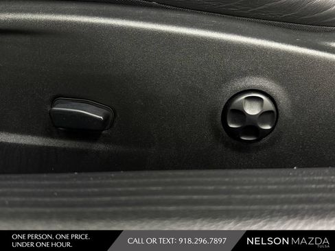 Used 2018 Dodge Challenger SRT Hellcat RWD image 18