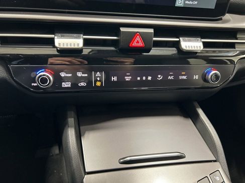 New 2026 Kia Sportage EX image 19