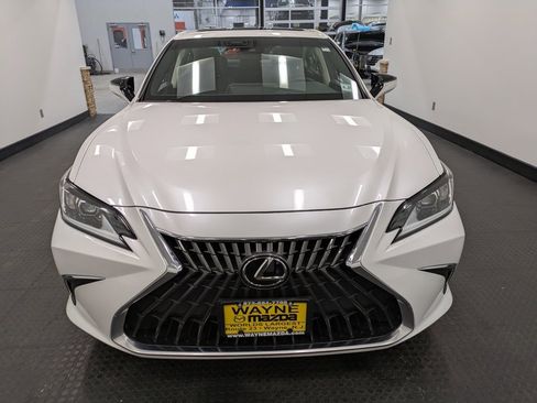 Used 2022 Lexus ES 350 w/ Accessory Package 2 image 2