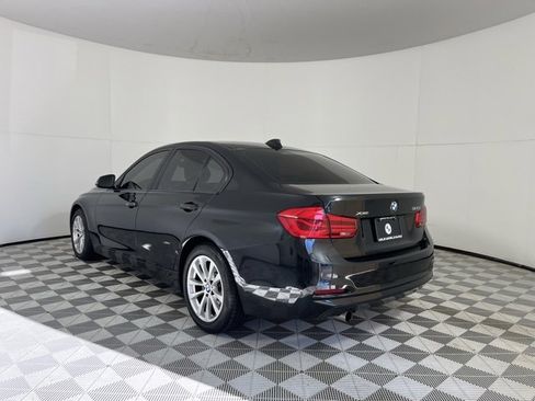 Used 2018 BMW 320i xDrive Sedan w/ Convenience Package image 5