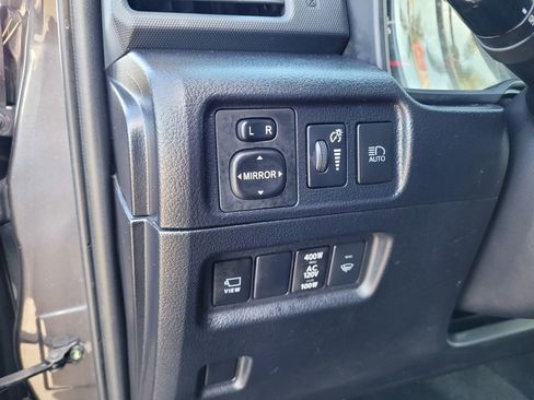 Used 2023 Toyota 4Runner SR5 Premium w/ Moonroof Package RWD image 25
