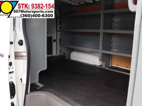 Used 2016 Nissan NV 2500 SV w/ Technology Package RWD image 17