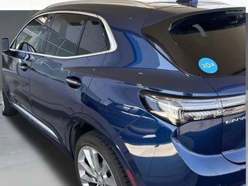 Used 2023 Buick Envision Avenir FWD image 15