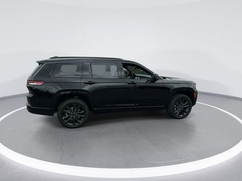 New 2026 Jeep Grand Cherokee L Limited AWD/4WD image 9
