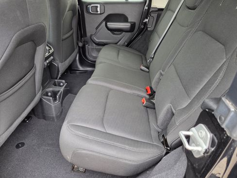 Used 2021 Jeep Wrangler Unlimited Sport image 6