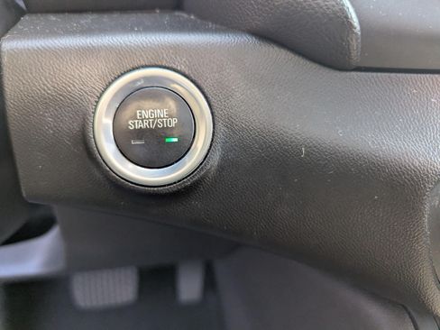 Used 2022 GMC Terrain SLT w/ Infotainment Package II AWD/4WD image 23