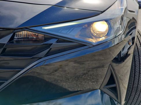 Certified 2023 Hyundai Elantra SEL image 35