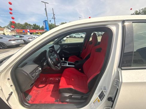 Used 2025 Honda Civic Type R image 5