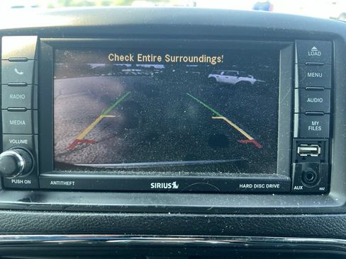 Used 2019 Dodge Grand Caravan SXT FWD image 13