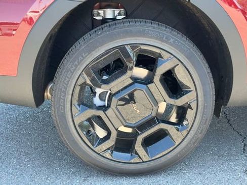 New 2025 Kia Sorento SX AWD/4WD image 12
