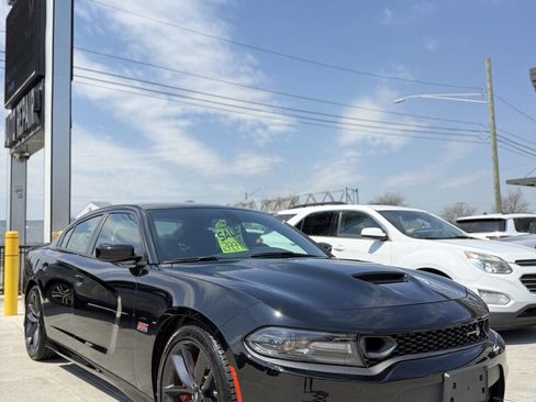 Used 2019 Dodge Charger Scat Pack image 1