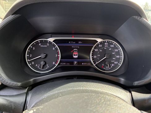 Used 2025 Nissan Sentra SV FWD image 37
