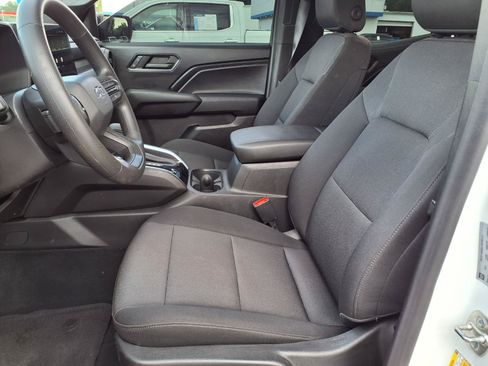 Used 2024 Chevrolet Colorado Trail Boss w/ Advanced Trailering Package AWD/4WD image 13