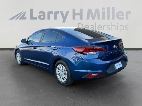 Used 2020 Hyundai Elantra SE image 3