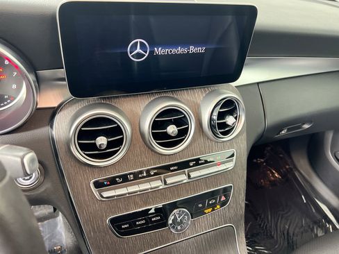 Used 2019 Mercedes-Benz C 300 Sedan image 25