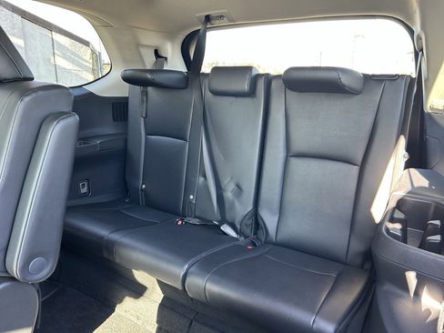 Certified 2025 Toyota Grand Highlander XLE image 13