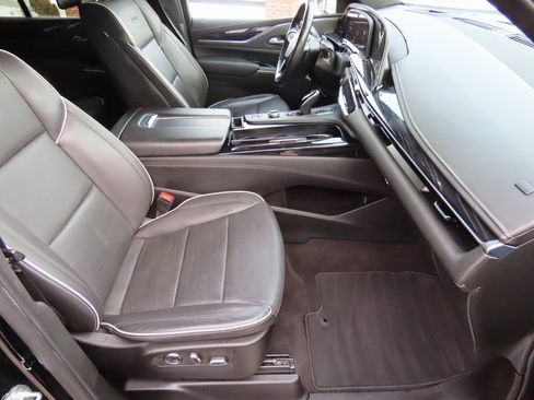 Used 2023 Cadillac Escalade Sport image 13