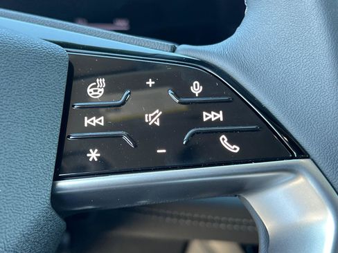 New 2025 Audi Q6 e-tron Premium AWD/4WD image 19
